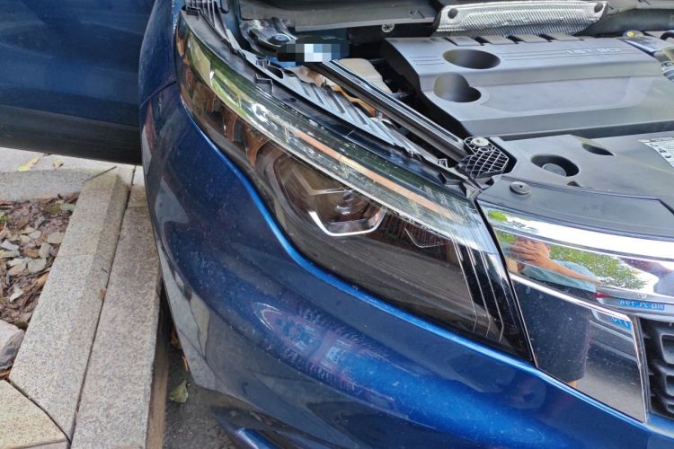 Used Qoros 5 2019 Qoros 5S 1.6 TGDI Leading Model Right Front Headlight