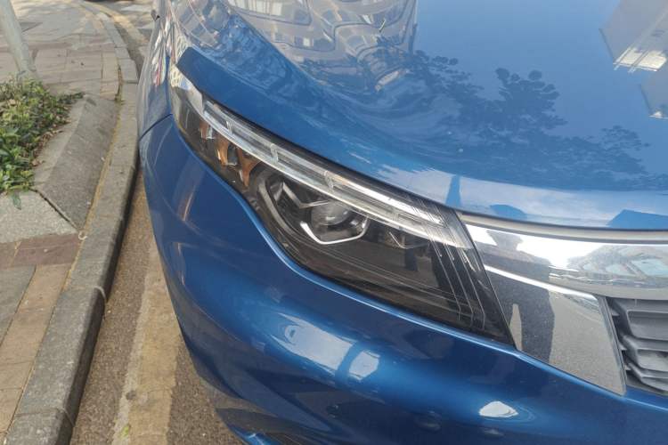 Used Qoros 5 2019 Qoros 5S 1.6 TGDI Leading Model Right Front Headlight