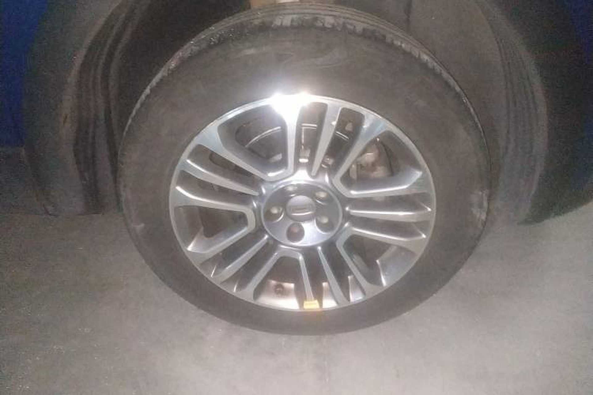 Used Qoros 5 2019 Qoros 5S 1.6 TGDI Prestige Model Right Front Wheel Hub