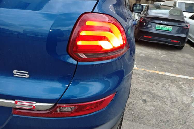 Used Qoros 5 2019 Qoros 5S 1.6 TGDI Leading Model Right Rear Taillight