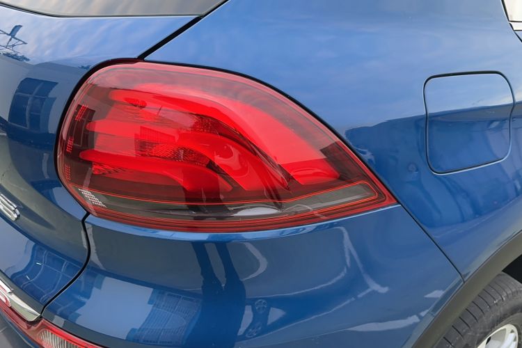 Used Qoros 5 2019 1.6T Automatic Zhiyun Connect (AliOS) Edition Prestige Model Right Rear Taillight