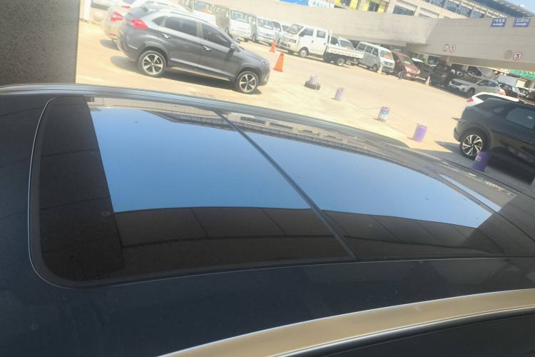 Used Qoros 5 2019 1.6T Automatic Zhiyun Connect (AliOS) Edition Prestige Model Roof