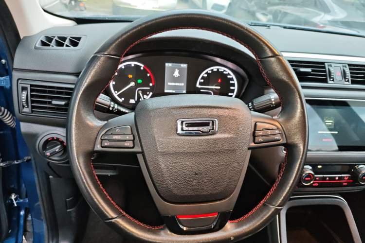 Used Qoros 5 2019 Qoros 5S 1.6 TGDI Leading Model Steering Wheel