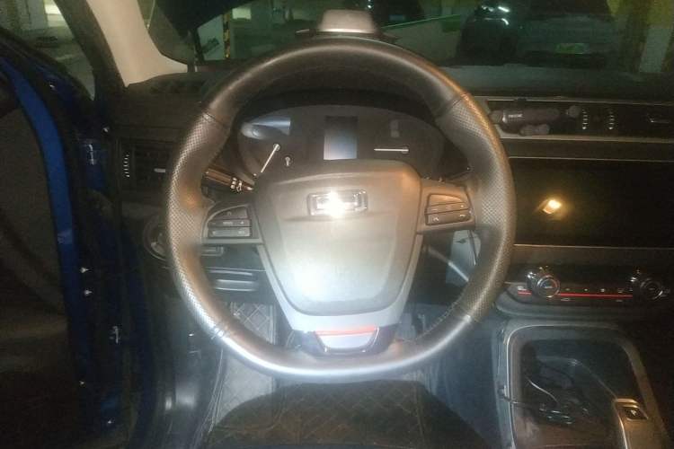 Used Qoros 5 2019 Qoros 5S 1.6 TGDI Prestige Model Steering Wheel