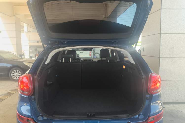 Used Qoros 5 2019 1.6T Automatic Zhiyun Connect (AliOS) Edition Prestige Model Trunk