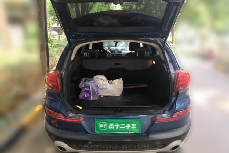 Used Qoros 5 2019 Qoros 5S 1.6 TGDI Prestige Model Trunk