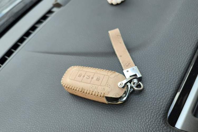 Used Qoros 5 2019 1.6T Automatic Zhiyun Connect (AliOS) Edition Prestige Model Vehicle Key