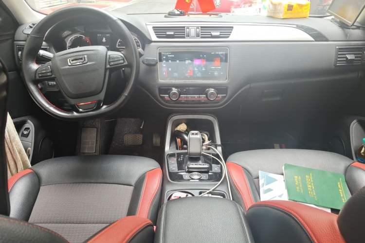 Used Qoros 5 2019 Qoros 5S 1.6 TGDI Dark Night Hero Edition Center Console