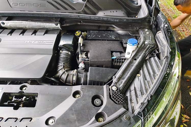 Used Qoros 5 2019 Qoros 5S 1.6 TGDI Leading Model Engine Bay Left
