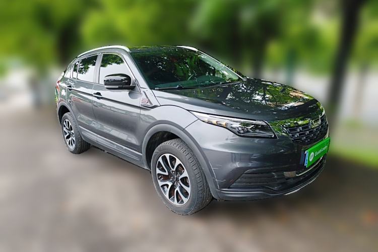 Used Qoros 5 2019 Qoros 5S 1.6 TGDI Leading Model Front Right 45 Deg
