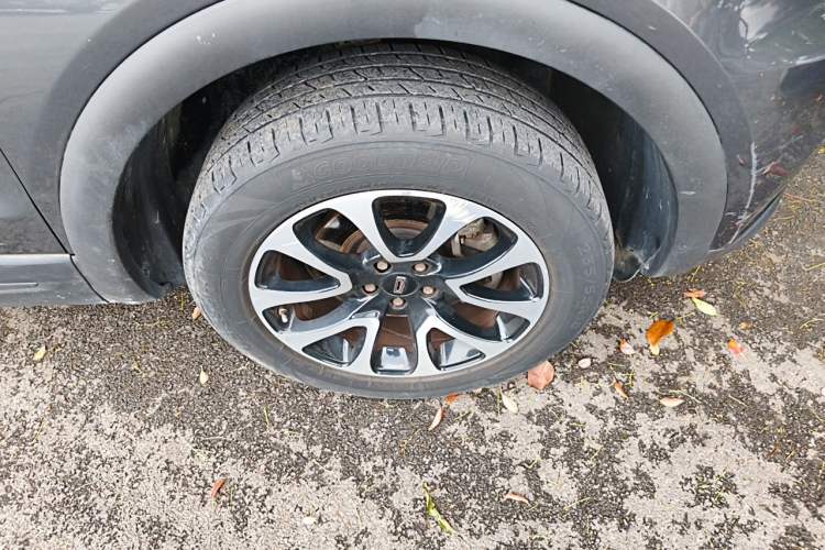 Used Qoros 5 2019 Qoros 5S 1.6 TGDI Leading Model Right Front Wheel Hub