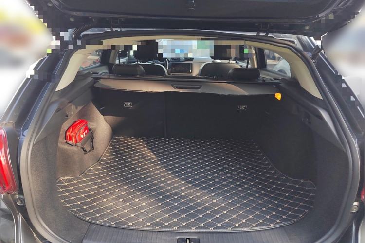Used Qoros 5 2019 Qoros 5S 1.6 TGDI Prestige Model Trunk