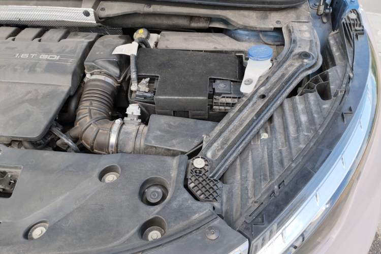 Used Qoros 5 2019 Qoros 5S 1.6 TGDI Leading Model Engine Bay Left