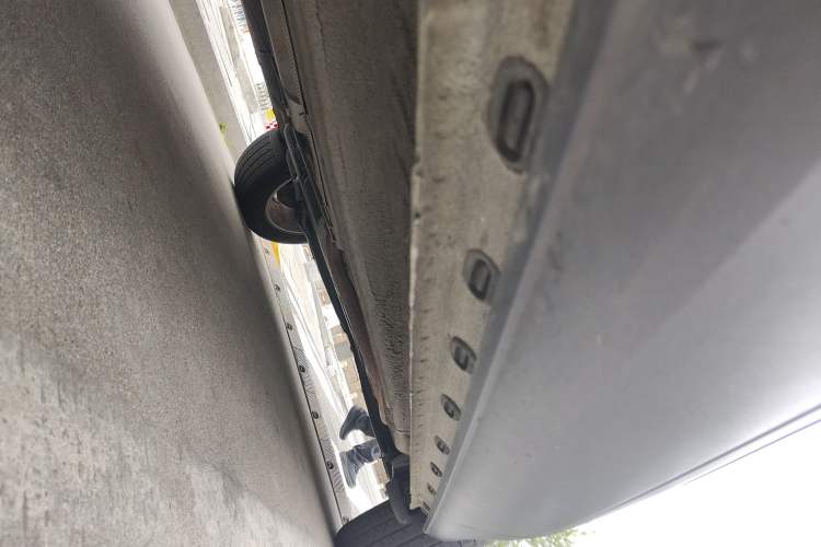Used Qoros 5 2019 1.6T Automatic Zhiyun Connect (AliOS) Edition Prestige Model Chassis Front Left