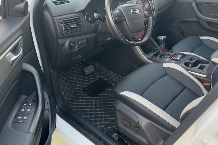 Used Qoros 5 2019 1.6T Automatic Zhiyun Connect (AliOS) Edition Prestige Model Driver Seat