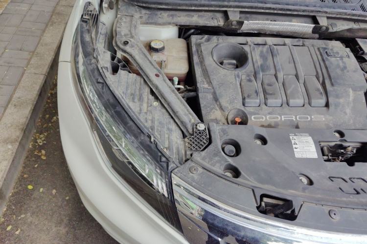 Used Qoros 5 2019 1.6T Automatic Zhiyun Connect (AliOS) Edition Prestige Model Engine Bay Right