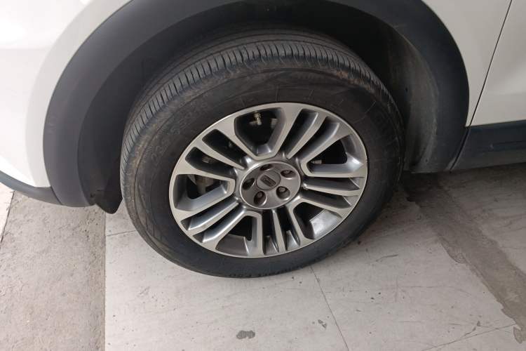 Used Qoros 5 2019 Qoros 5S 1.6 TGDI Prestige Model Exterior 7