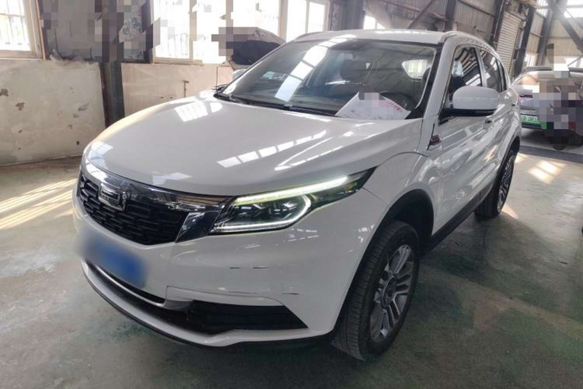 Used Qoros 5 2019 1.6T Automatic Zhiyun Connect (AliOS) Edition Prestige Model Front Left 45 Deg