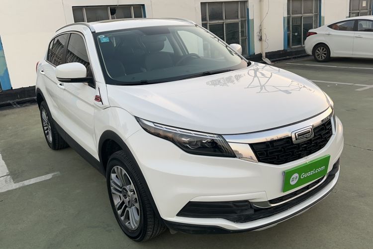 Used Qoros 5 2019 1.6T Automatic Zhiyun Connect (AliOS) Edition Prestige Model Front Right 45 Deg