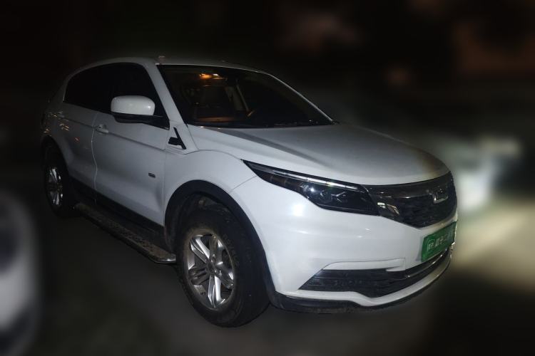 Used Qoros 5 2019 Qoros 5S 1.6 TGDI Leading Model Front Right 45 Deg