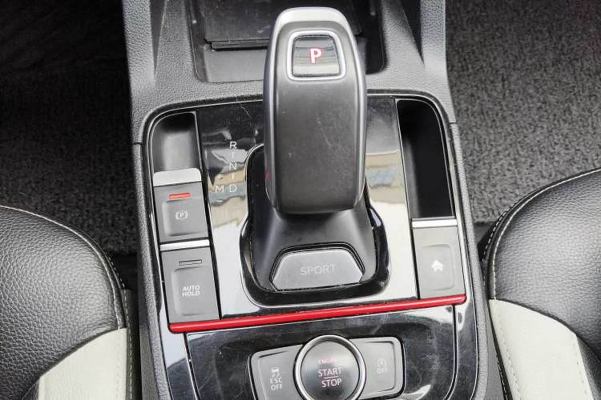 Used Qoros 5 2019 Qoros 5S 1.6 TGDI Prestige Model Gear Lever
