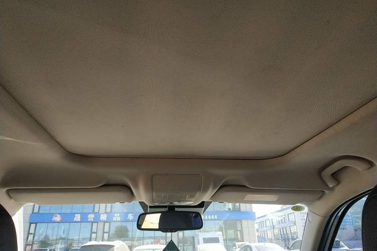 Used Qoros 5 2019 1.6T Automatic Zhiyun Connect (AliOS) Edition Prestige Model Headliner