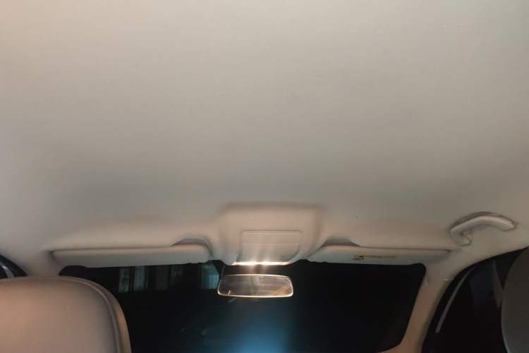 Used Qoros 5 2019 Qoros 5S 1.6 TGDI Leading Model Headliner