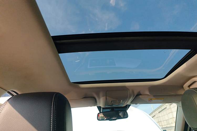 Used Qoros 5 2019 Qoros 5S 1.6 TGDI Prestige Model Headliner
