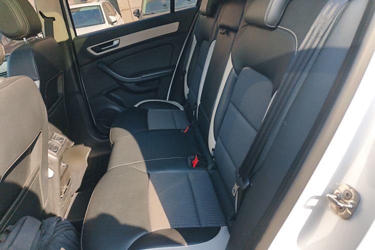 Used Qoros 5 2019 Qoros 5S 1.6 TGDI Prestige Model Interior 4