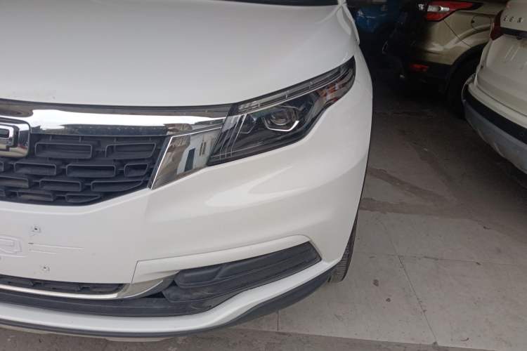 Used Qoros 5 2019 Qoros 5S 1.6 TGDI Prestige Model Left Front Headlight