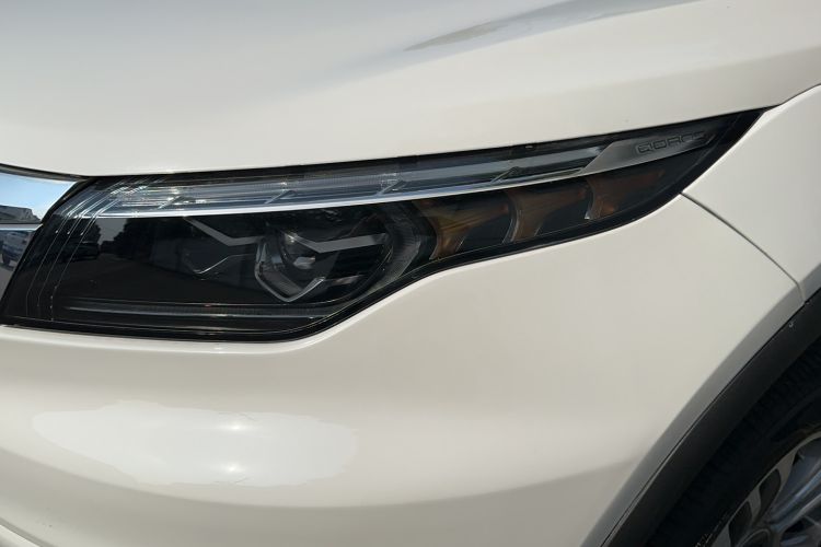 Used Qoros 5 2019 1.6T Automatic Zhiyun Connect (AliOS) Edition Prestige Model Left Front Headlight