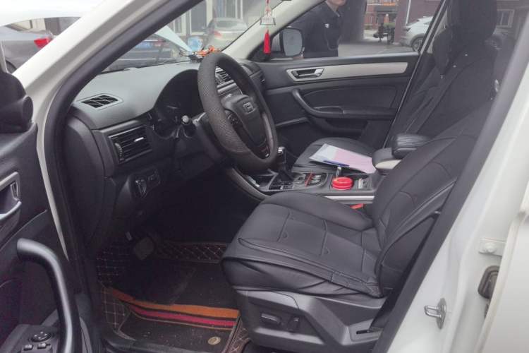 Used Qoros 5 2019 1.6T Automatic Zhiyun Connect (AliOS) Edition Prestige Model Left Front Seat