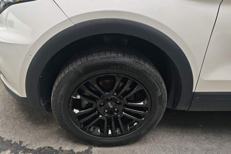 Used Qoros 5 2019 Qoros 5S 1.6 TGDI Leading Model Left Front Wheel Hub