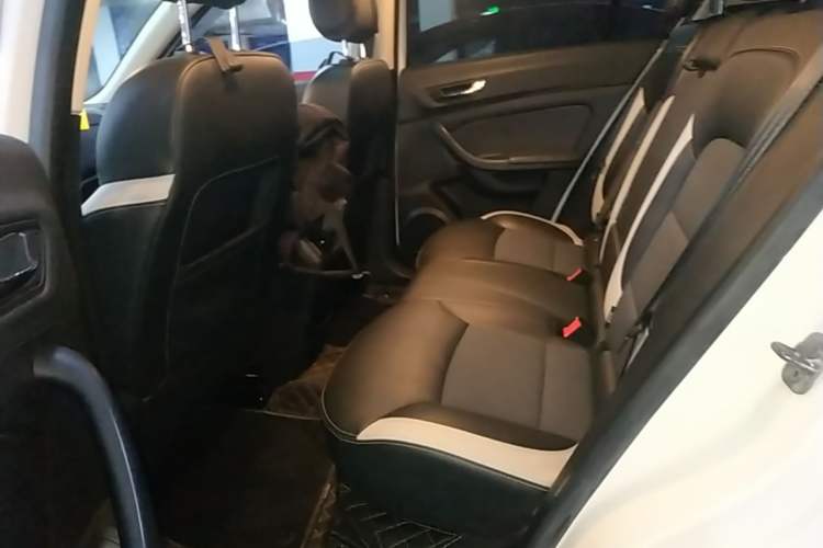 Used Qoros 5 2019 Qoros 5S 1.6 TGDI Prestige Model Left Rear Seat