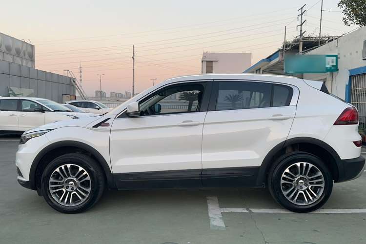 Used Qoros 5 2019 1.6T Automatic Zhiyun Connect (AliOS) Edition Prestige Model Left Side
