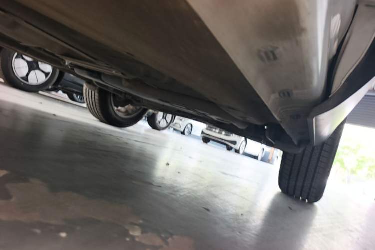 Used Qoros 5 2019 1.6T Automatic Zhiyun Connect (AliOS) Edition Prestige Model Left Side Sill