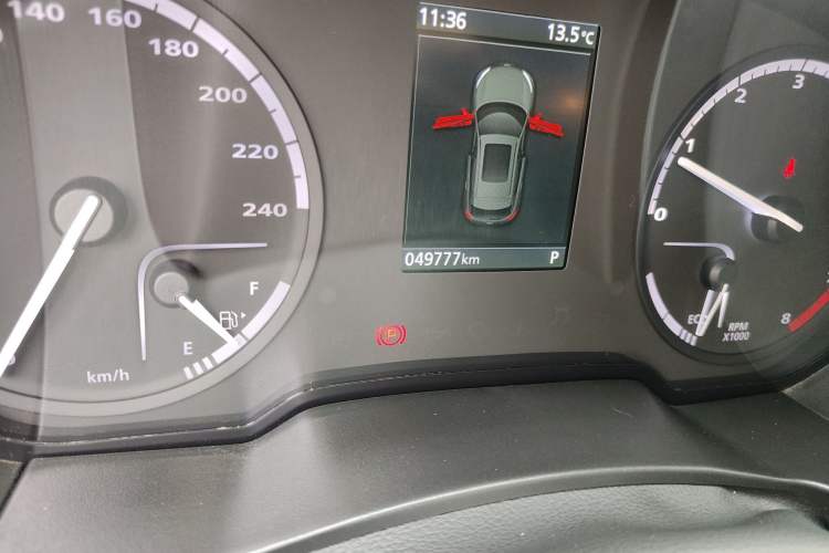 Used Qoros 5 2019 1.6T Automatic Zhiyun Connect (AliOS) Edition Prestige Model Odometer Close Up