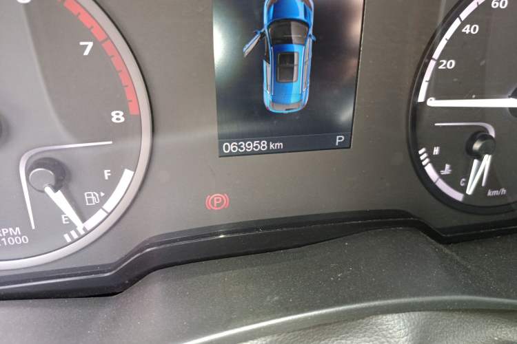 Used Qoros 5 2019 Qoros 5S 1.6 TGDI Prestige Model Odometer Close Up