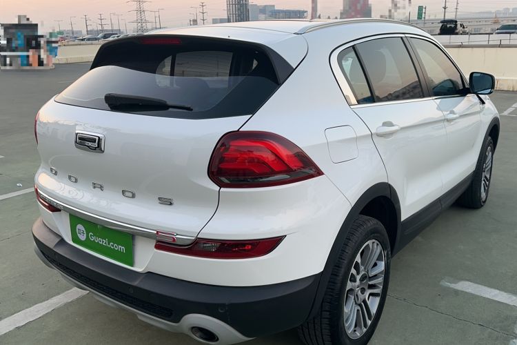 Used Qoros 5 2019 1.6T Automatic Zhiyun Connect (AliOS) Edition Prestige Model Rear Right 45 Deg
