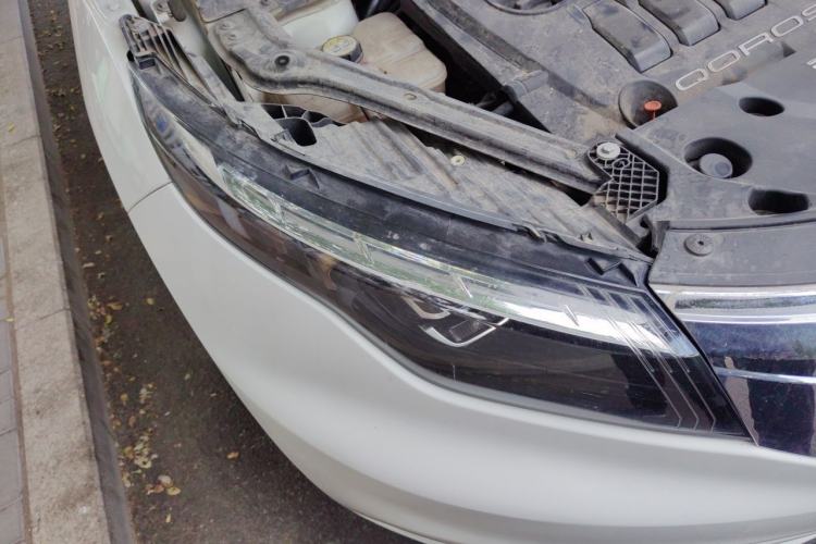 Used Qoros 5 2019 1.6T Automatic Zhiyun Connect (AliOS) Edition Prestige Model Right Front Headlight