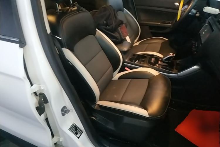 Used Qoros 5 2019 Qoros 5S 1.6 TGDI Prestige Model Right Front Seat