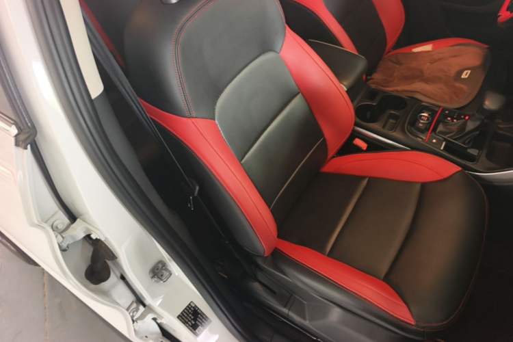 Used Qoros 5 2019 1.6T Automatic Zhiyun Connect (AliOS) Edition Prestige Model Right Front Seat