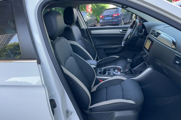 Used Qoros 5 2019 1.6T Automatic Zhiyun Connect (AliOS) Edition Prestige Model Right Front Seat