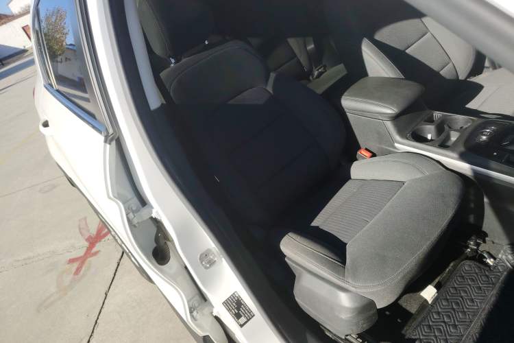 Used Qoros 5 2019 Qoros 5S 1.6 TGDI Leading Model Right Front Seat