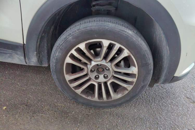 Used Qoros 5 2019 1.6T Automatic Zhiyun Connect (AliOS) Edition Prestige Model Right Front Wheel Hub