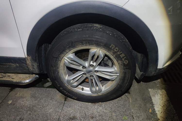 Used Qoros 5 2019 Qoros 5S 1.6 TGDI Leading Model Right Front Wheel Hub