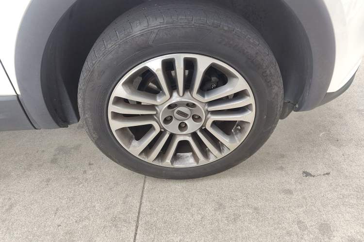 Used Qoros 5 2019 1.6T Automatic Zhiyun Connect (AliOS) Edition Prestige Model Right Front Wheel Hub