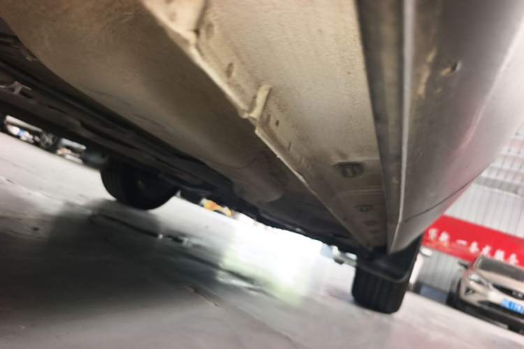 Used Qoros 5 2019 1.6T Automatic Zhiyun Connect (AliOS) Edition Prestige Model Right Side Sill