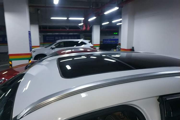 Used Qoros 5 2019 Qoros 5S 1.6 TGDI Prestige Model Roof