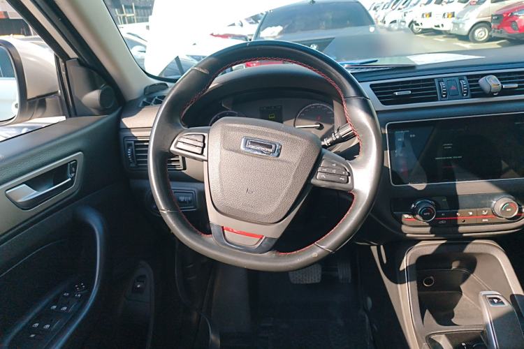 Used Qoros 5 2019 Qoros 5S 1.6 TGDI Prestige Model Steering Wheel